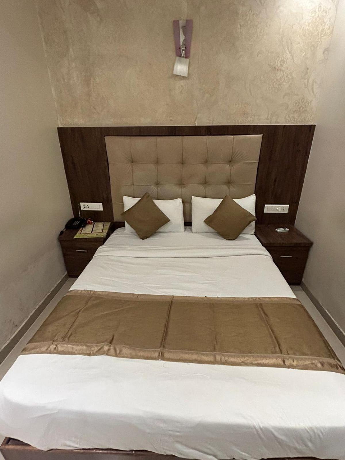 Hotel Bkc Mannat Mumbai Exterior foto